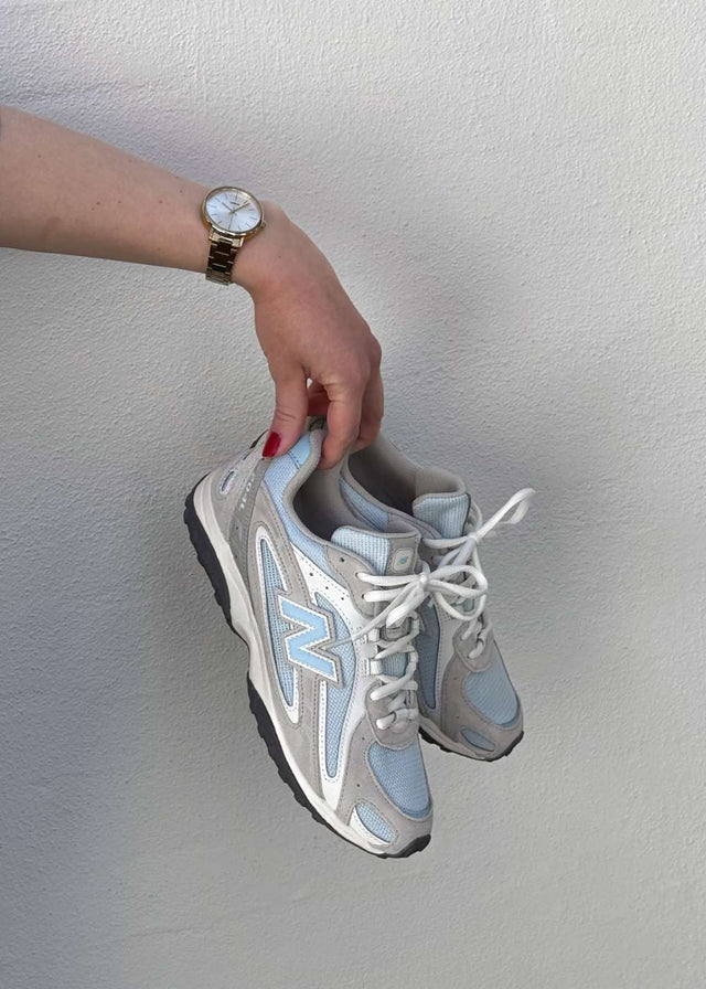 New Balance 204L Celeste