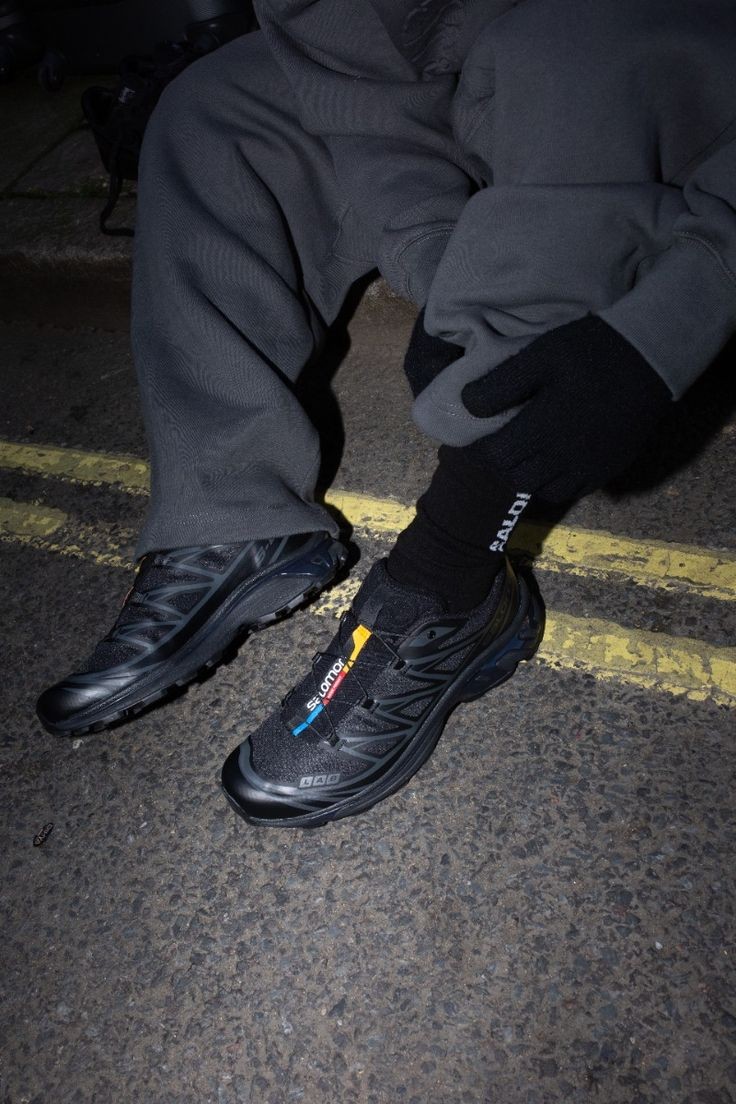 Salomon XT-6 Black / Black / Phantom